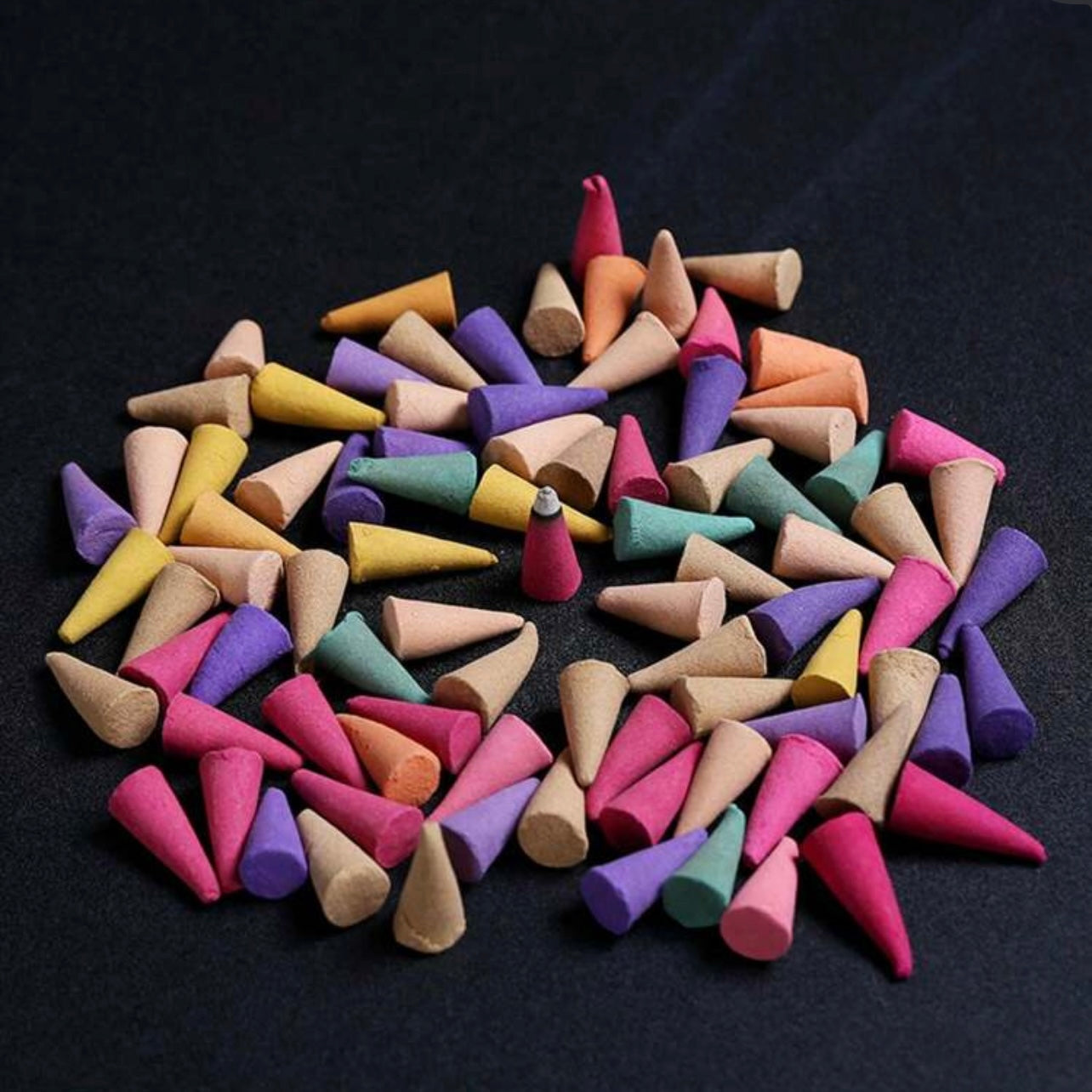 60pcs/Pack Thai Conical Incense
Cones, Backflow Incense,Sandalwood Aroma Home Fragrance #IF1847